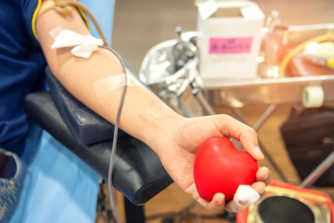 捐血被检测出HIV