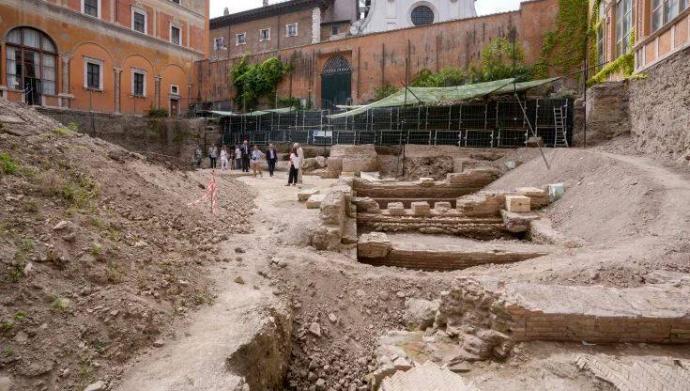 罗马挖到尼禄私人剧场