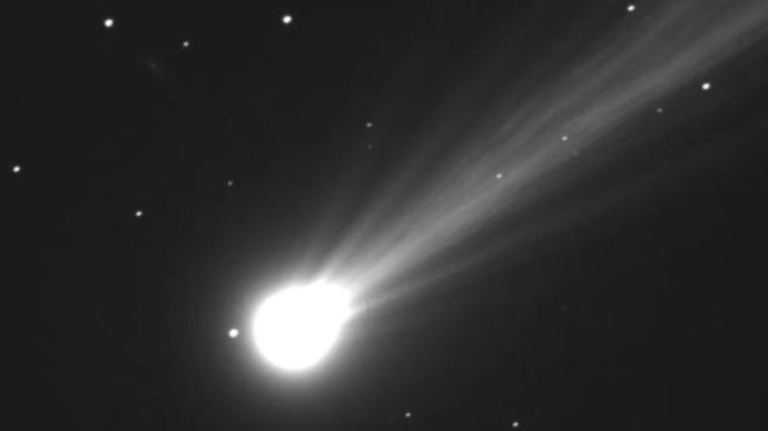 绿彗星“西村彗星”（Comet Nishimura）
