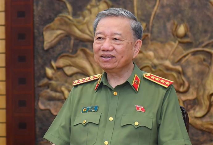 越南公安部长苏林