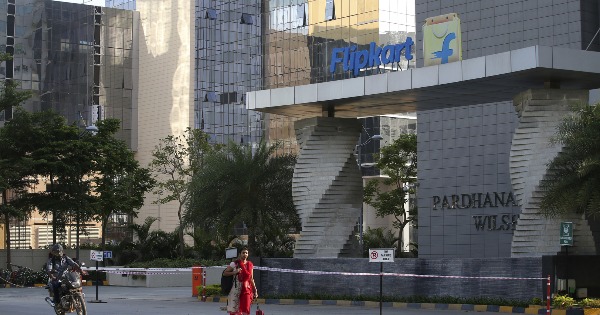 沃尔玛以624亿令吉，收购印度电商Flipkart约77%股权。