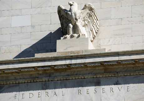 美国美联储在上周五提交美国国会的半年度货币政策报告。（美联社）