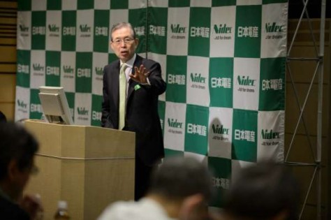 日本电产公司创办人永守重信日前出席记者会。（网络图）