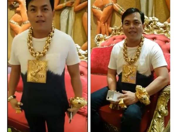 越南男子每天戴着13公斤重的黄金饰品炫富。