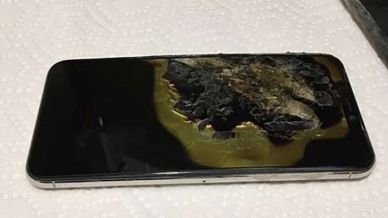 俄亥俄市民希拉德的iPhone XS Max在使用了约3星期后，突然在裤袋内爆炸冒烟。