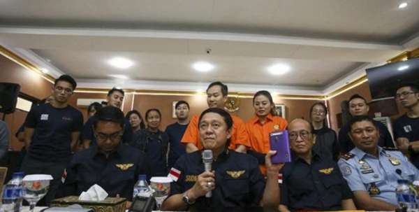 印尼法律和人权部巨港区在取缔行动中扣留20名违反居留许可规定的外国人。（图取自Antara Sumsel）