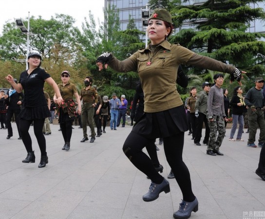北京大妈喜爱的广场舞一旦扰民，也会受到处罚。