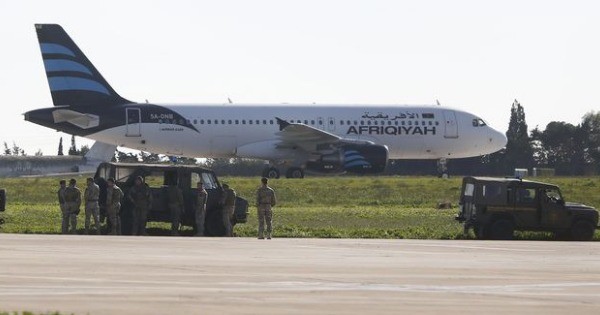 遭骑劫的泛非航空客机迫降在马耳他。
