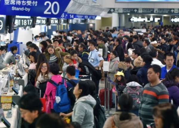 大量旅客早前滞留札幌新千岁机场。（互联网图片）