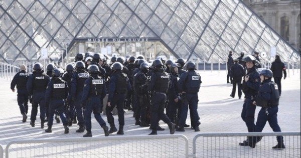 法国近年多年发生恐袭，当局加强戒备。（资料图片）