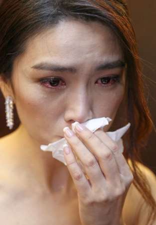 马艺瑄后台落泪。
