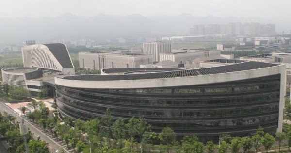 重庆两江新区是中国第三个、内陆第一个国家级开发开放新区。图为两江新区水土高新技术产业园一角。（中新社）