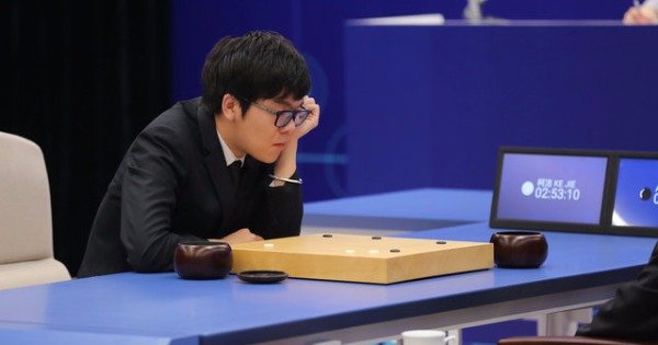 柯洁对AlphaGo三连败。