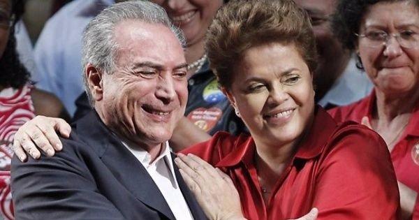 巴西前总统罗塞夫（右）和现任的特梅尔（左）无罪。