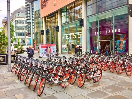 6月中开始在英国第2大城曼彻斯特投入服务的中国共享单车服务Mobike。（网络图）