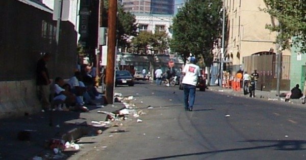 中国游客在洛杉矶贫民区被殴打。（资料图片）