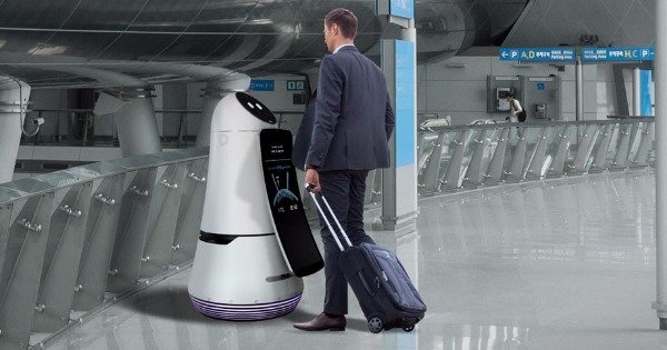 客服机器人为乘客提供航班、登机口、便利设施、商店等信息。