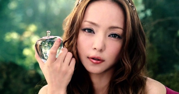 日本38岁歌坛天后安室奈美惠。
