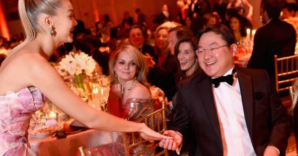 图为刘特佐2014年10月出席纽约一场慈善晚宴。（取自华尔街日报）