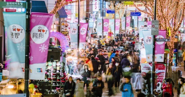 韩国旅游业慢慢复苏。（档案照）
