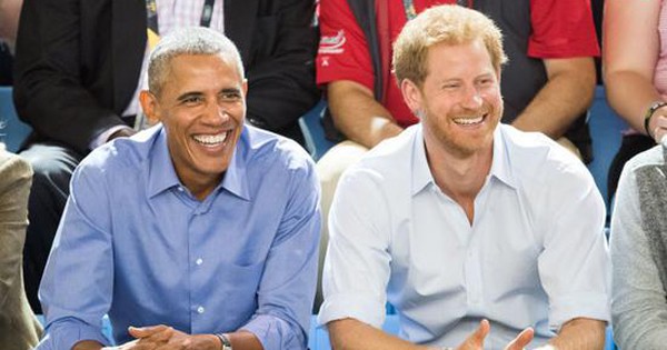 哈里王子（右）不顾反对邀请奥巴马出席婚礼，诚意十足。