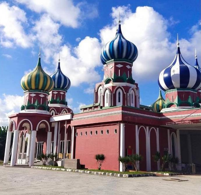 “俄罗斯式”回教堂。 