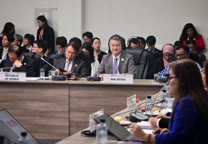 亚太经合组织妇女部长和贸易部长联合会议 刘镇东