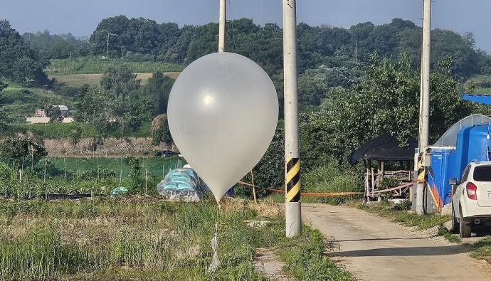 朝鲜空飘气球