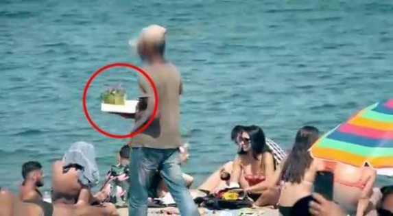 观光胜地巴塞罗那海边兜售的鸡尾酒，竟用粪水或污水“制成”。