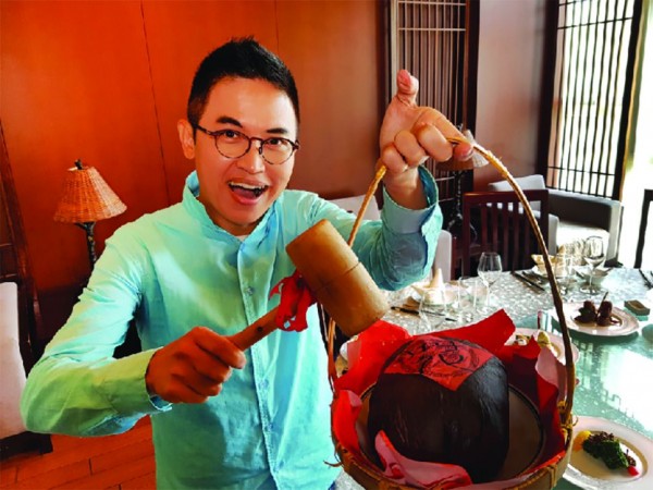 与GD旅游大使杨佳贤一同品尝美味的江南美食，入住五星级高级酒店，每人只需从3488令吉起