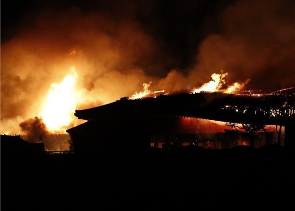 “首里城”宫殿起火原因还不明。（共同社） 