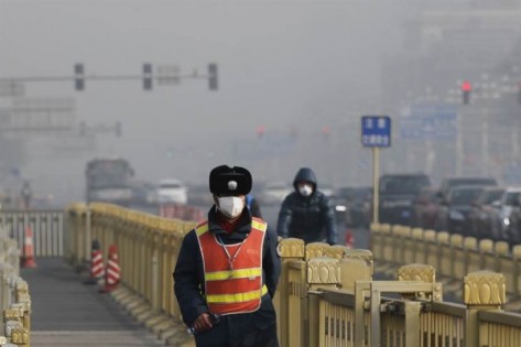 中国近年来防制空污的措施，已让北京成功掉出亚洲前100大空气污染最严重的城市。（美联社）