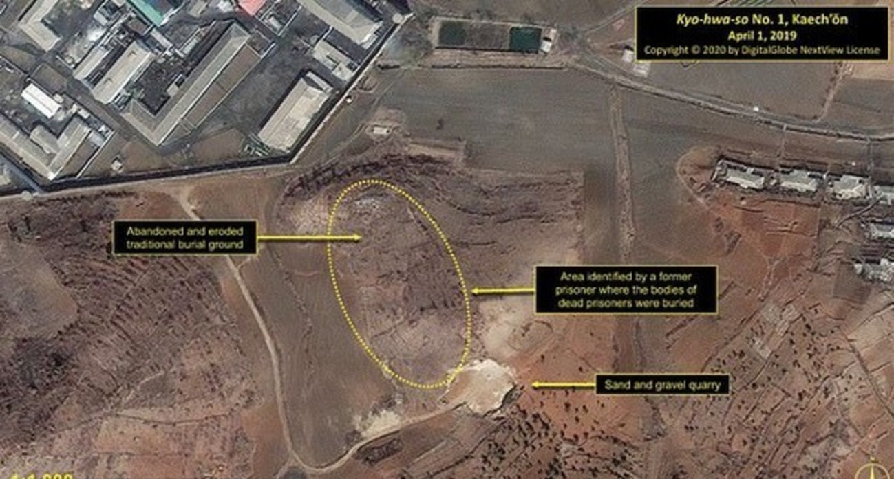 朝鲜价川集中营的卫星照片。黄圈是被指拿来种蔬菜的政治犯墓地。