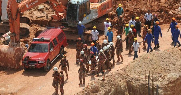 第七具遗体是孟加拉籍工人，于上午9时56分被挖出。