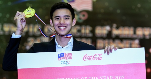 马来西亚游泳名将沈威胜荣誉2017年马来西亚奥理会最佳男运动员奖。