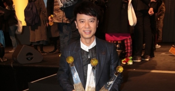 李克勤早前在“十大中文金曲颁奖礼”上半场已连夺3个大奖。